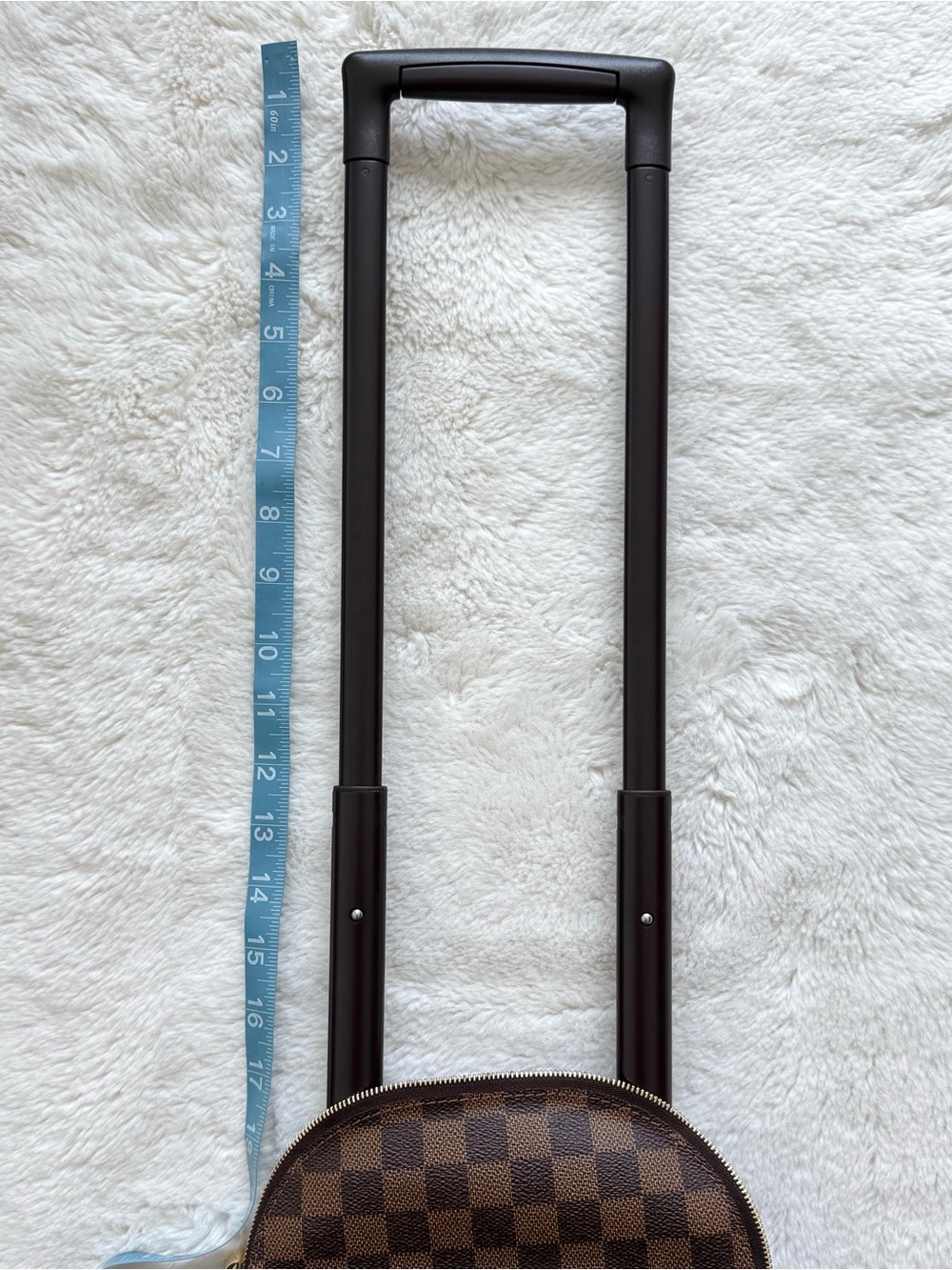 Louis Vuitton travel luggage bag with rolling wheels Authentic Retail 3800$ - Picture 6 of 15